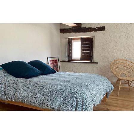 Chambre Triple Deluxe - Gite De La Louve Fougax-et-Barrineuf Luaran gambar
